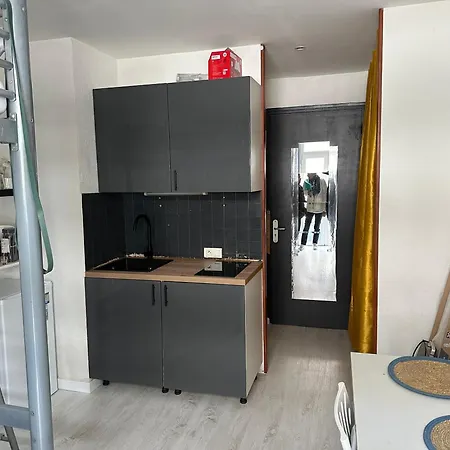 Studio Plein Coeur Juan Les Pins 3 Min A Pied De La Plage Apartment *